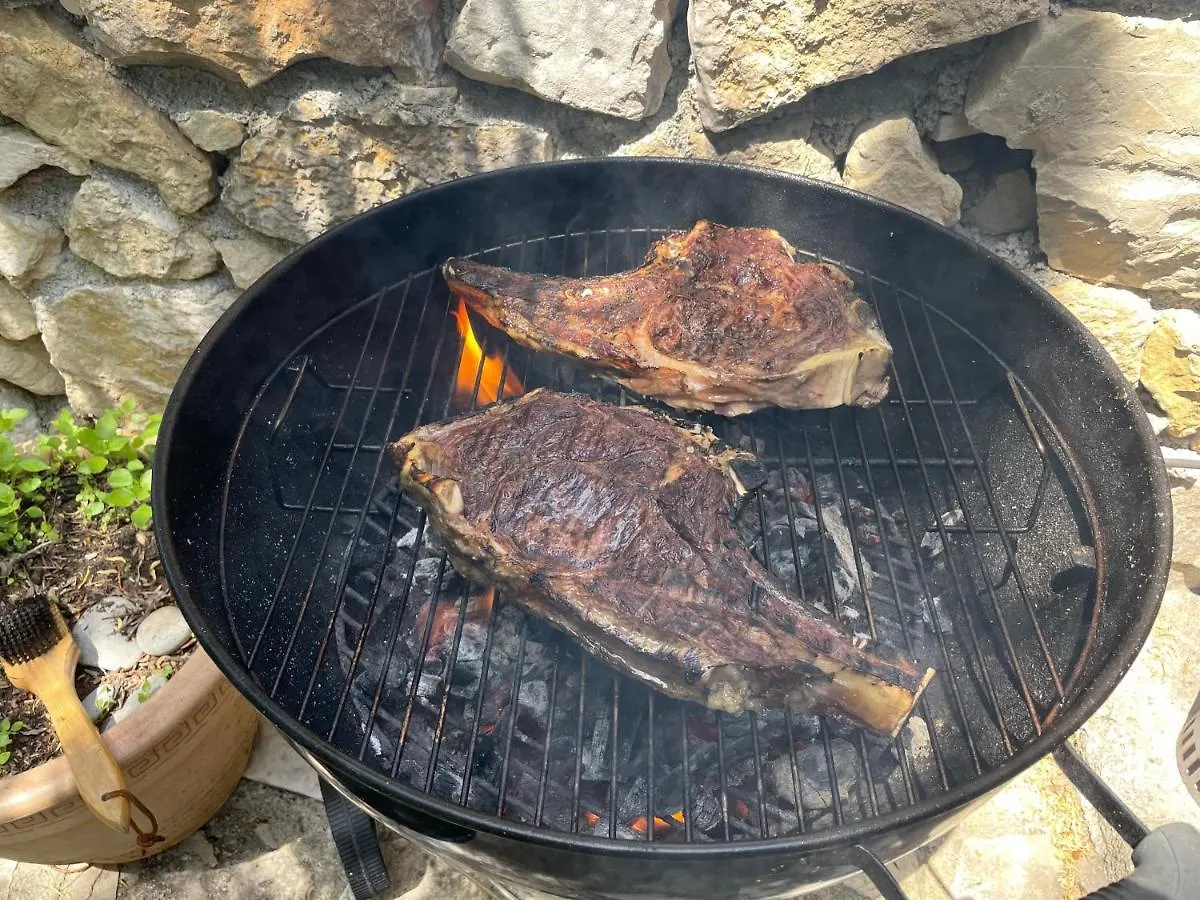 טריגאנס Le Priolat Des Anges Aux Portes Des Gorges Du Verdon לינה וארוחת בוקר